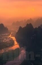 2012中文字幕在线hd-2012，一场关于爱与希望的科幻盛宴